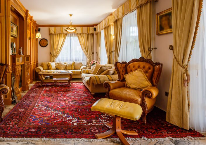 Antiques liquidators buyers Palm Springs Florida. Updated 2025